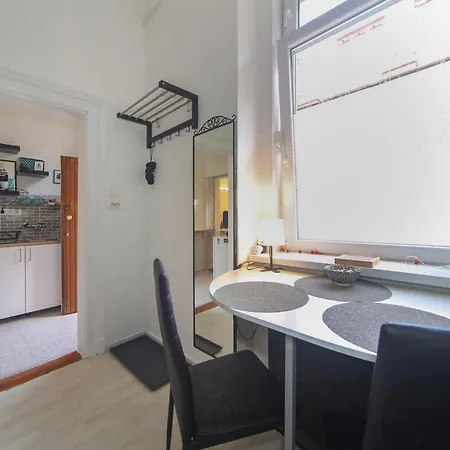 Cosy With Airconditioner Boedapest