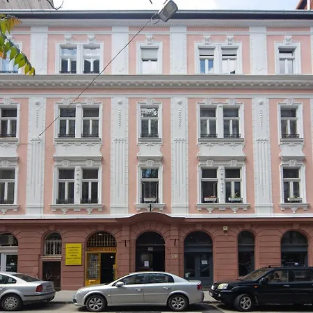 Cosy With Airconditioner * Boedapest